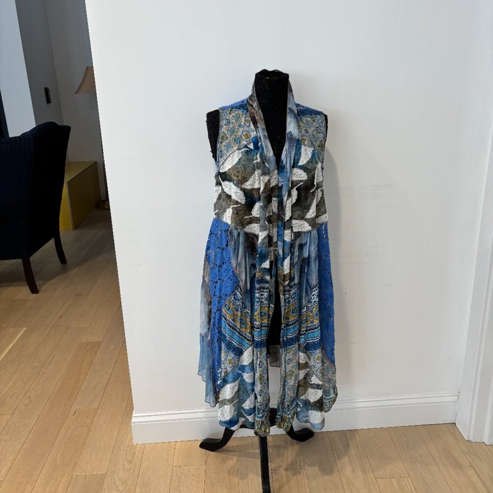 Bohemian patchwork sleeveless vest in blue, white, and gold, one size - Picture 10 of 11